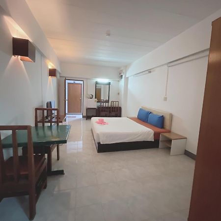โรงแรมวินบางนา Win Bangna Hotel Bangkok Eksteriør bilde