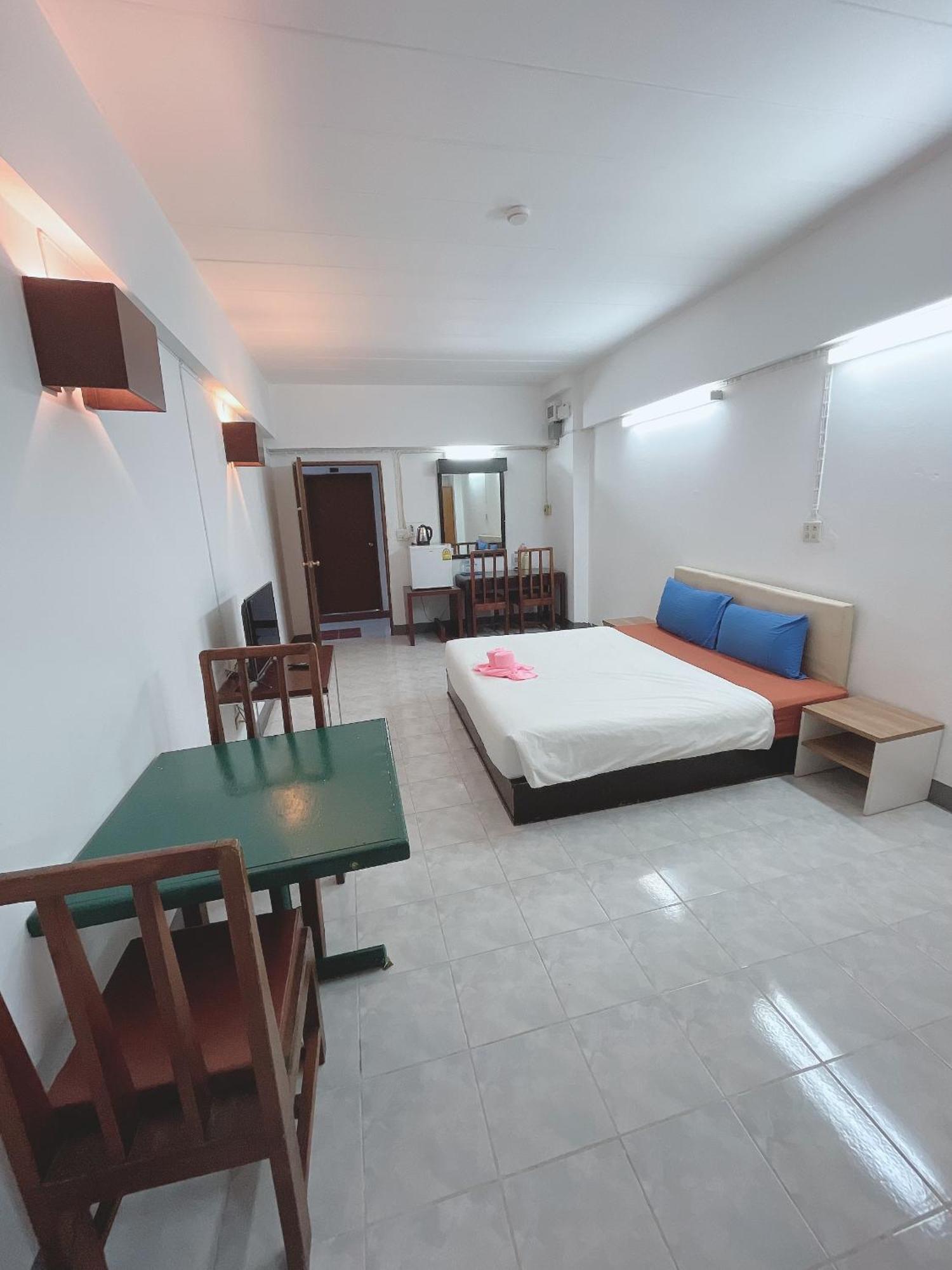 โรงแรมวินบางนา Win Bangna Hotel Bangkok Eksteriør bilde