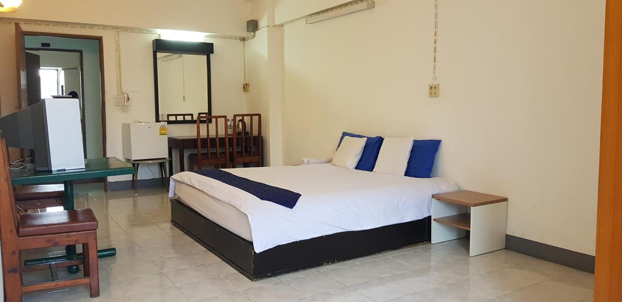 โรงแรมวินบางนา Win Bangna Hotel Bangkok Rom bilde