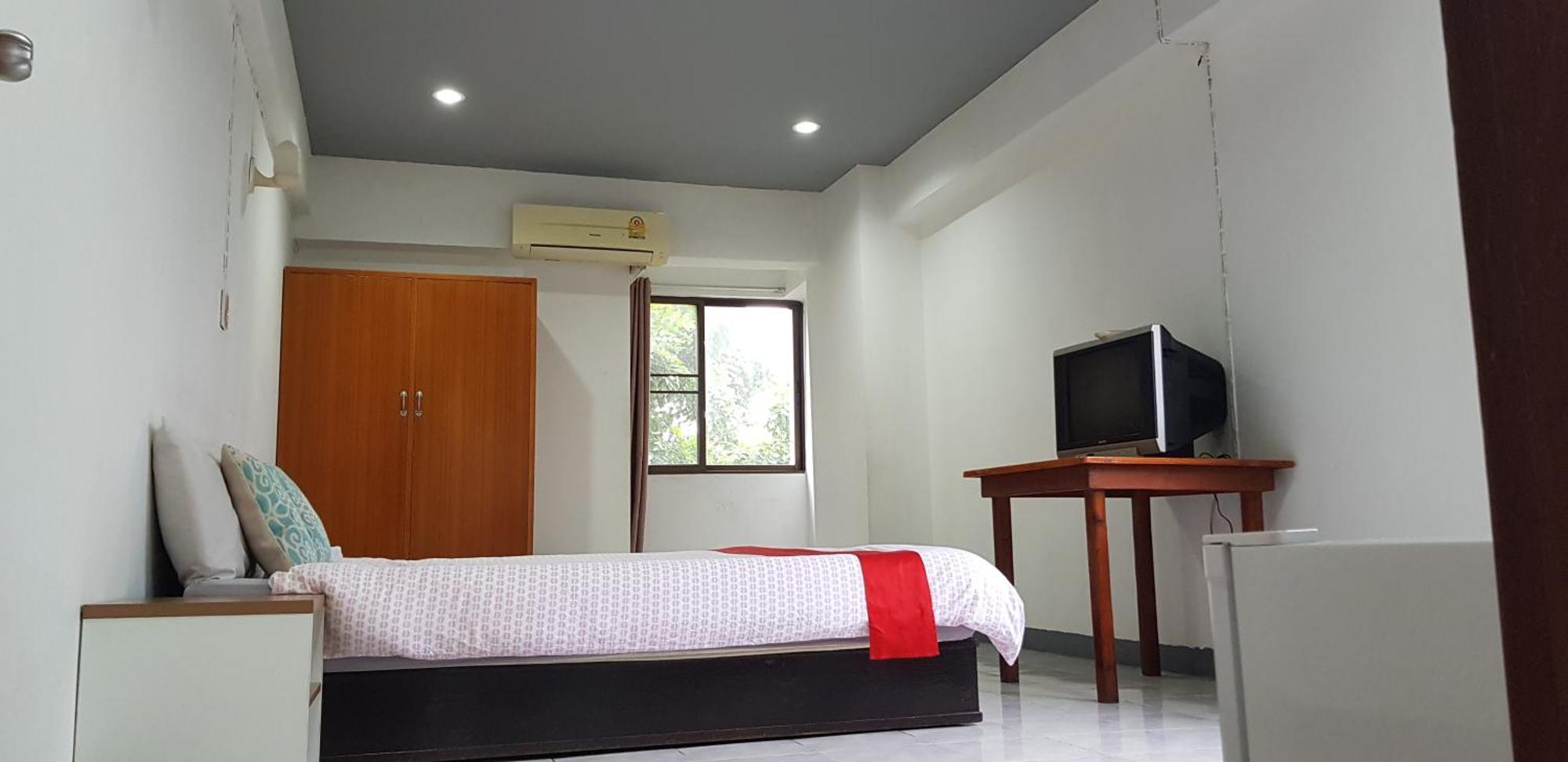 โรงแรมวินบางนา Win Bangna Hotel Bangkok Rom bilde