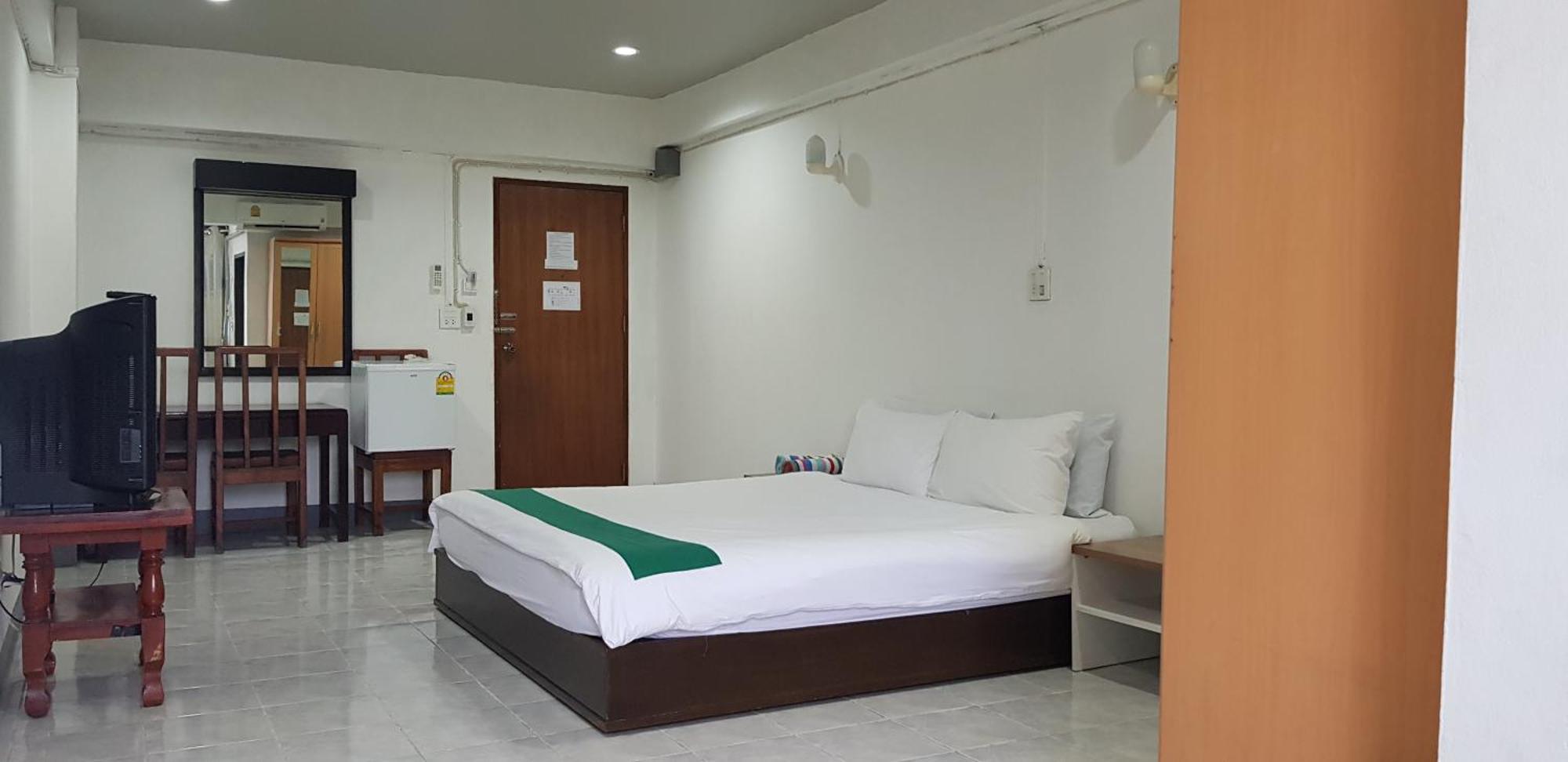 โรงแรมวินบางนา Win Bangna Hotel Bangkok Rom bilde
